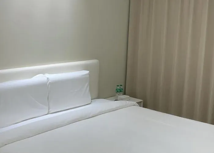 Center Business Hotel-near Airport And Pitx Hotel 2*