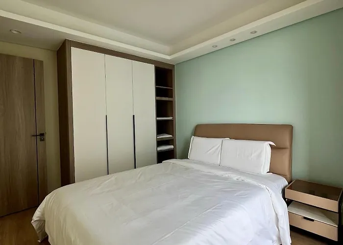 Center Business Hotel-near Airport And Pitx Manille