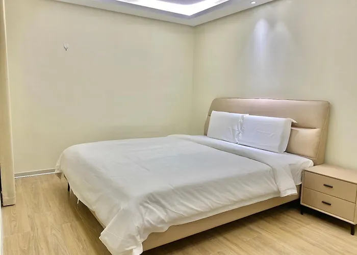 Center Business Hotel-near Airport And Pitx Manille