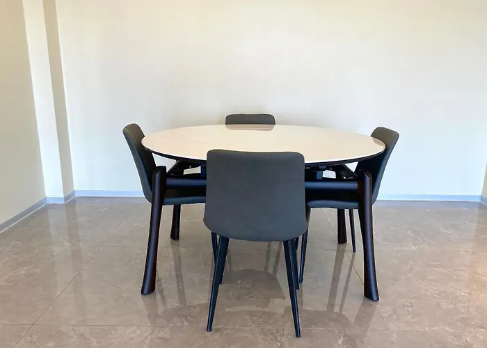 Center Business Hotel-near Airport And Pitx Manille