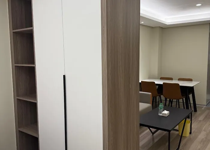 Center Business Hotel-near Airport And Pitx Manille