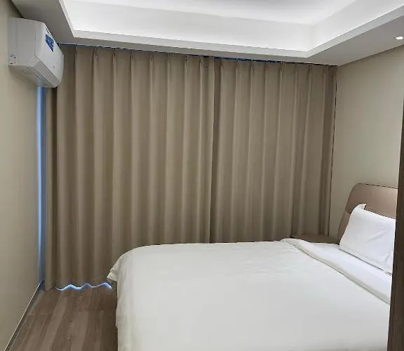 Center Business Hotel-near Airport And Pitx Hotel 2*
